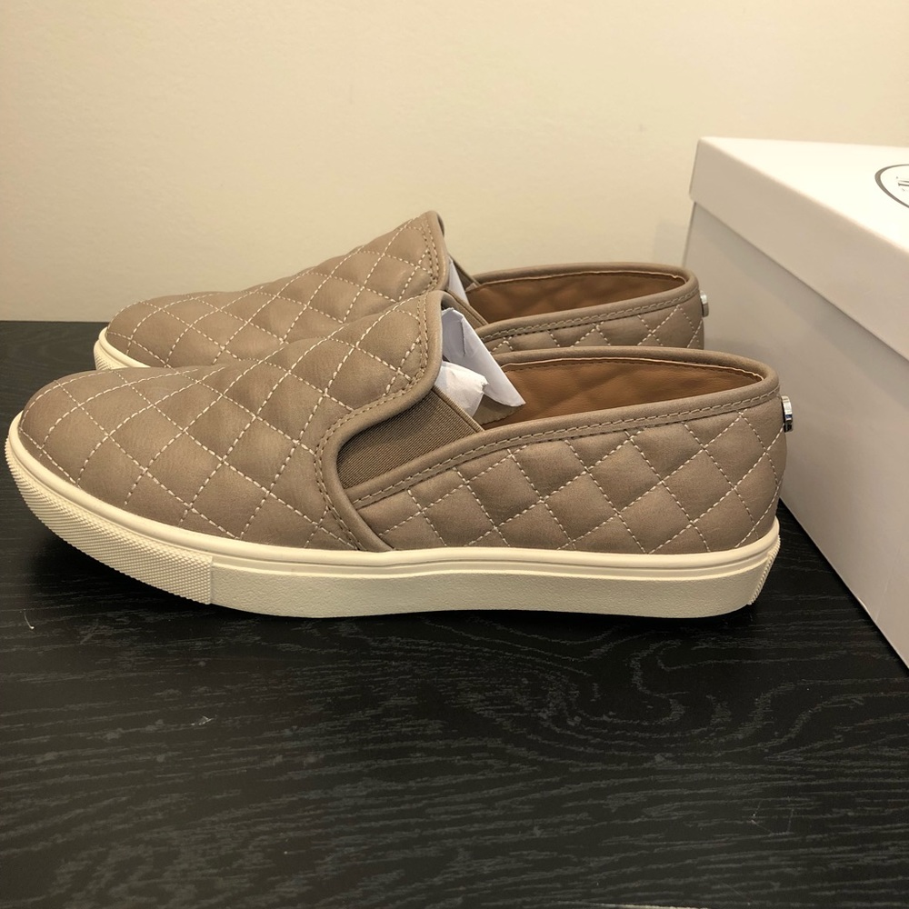 Steve Madden Ecentrcq Grey Shoes size 7.5 - Picture 3 of 5